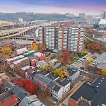Stylish 4 Bedroom Loft Home, North Shore, City Skyline View Close To Nhl, Nfl