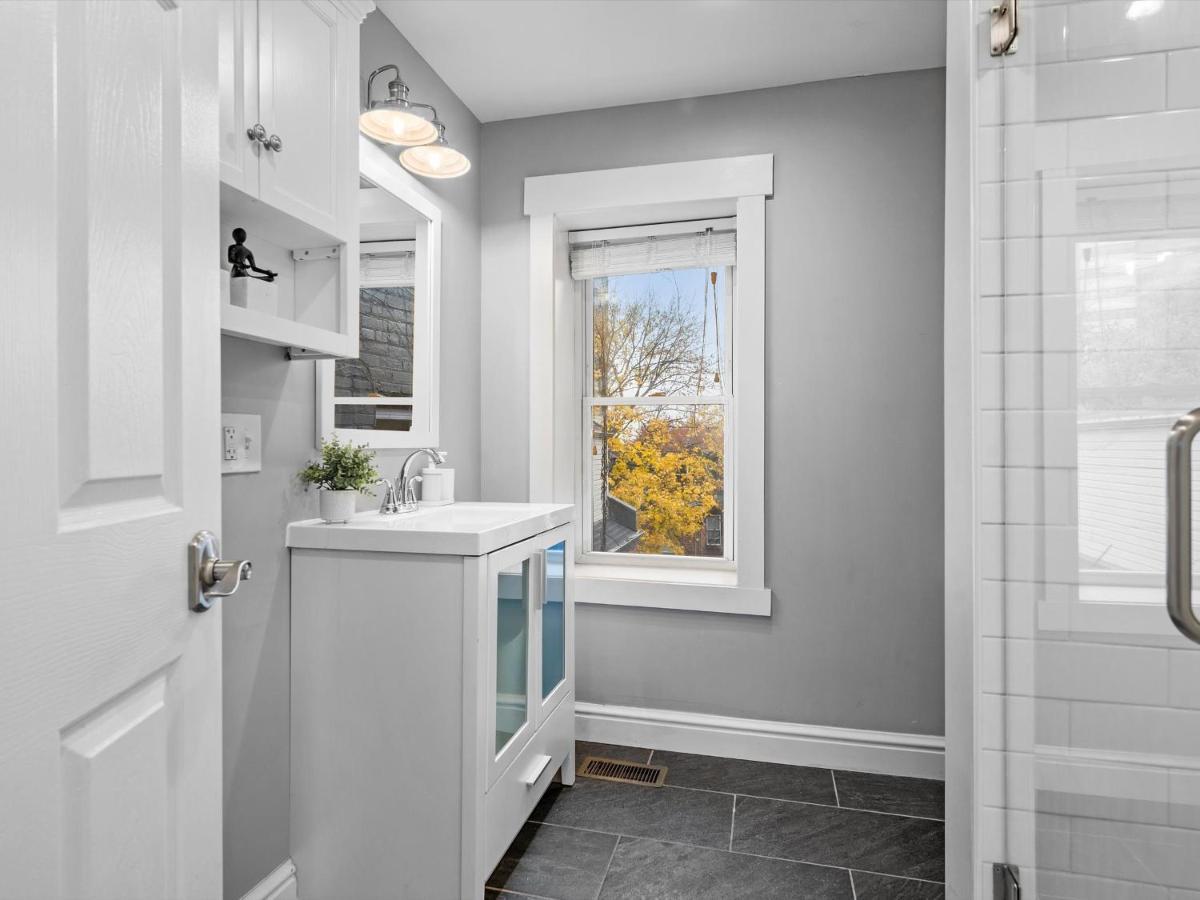 Сasa de vacaciones Stylish 4 Bedroom Loft Home, North Shore, Skyline View Close To Nhl, Nfl Pittsburgh